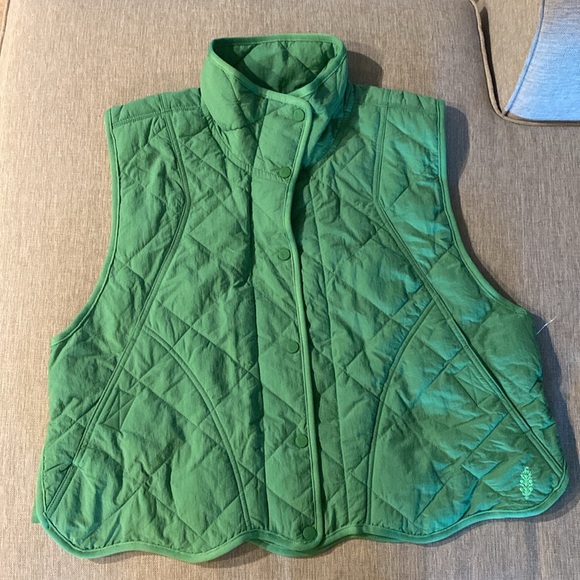 FREE PEOPLE MOVEMENT Quinn Quilted Puffer Vest - Picture 2 of 9